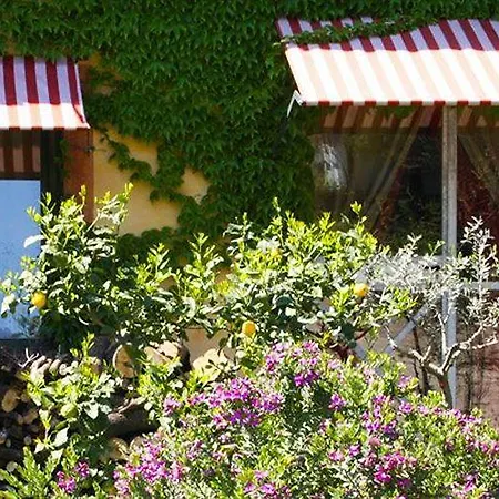 L'isola Di Rosa - Relais & Di Charme 4*